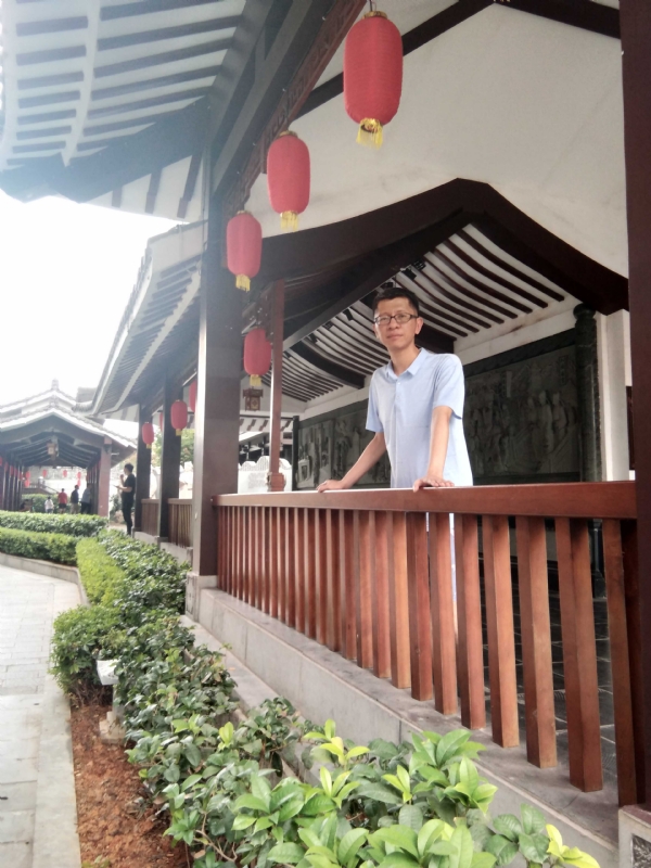lijian的第一张照片--邵阳相亲服务中心