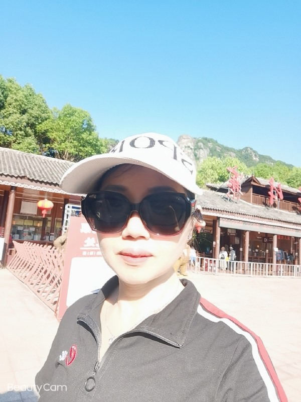 山百合的第一张照片--邵阳相亲服务中心