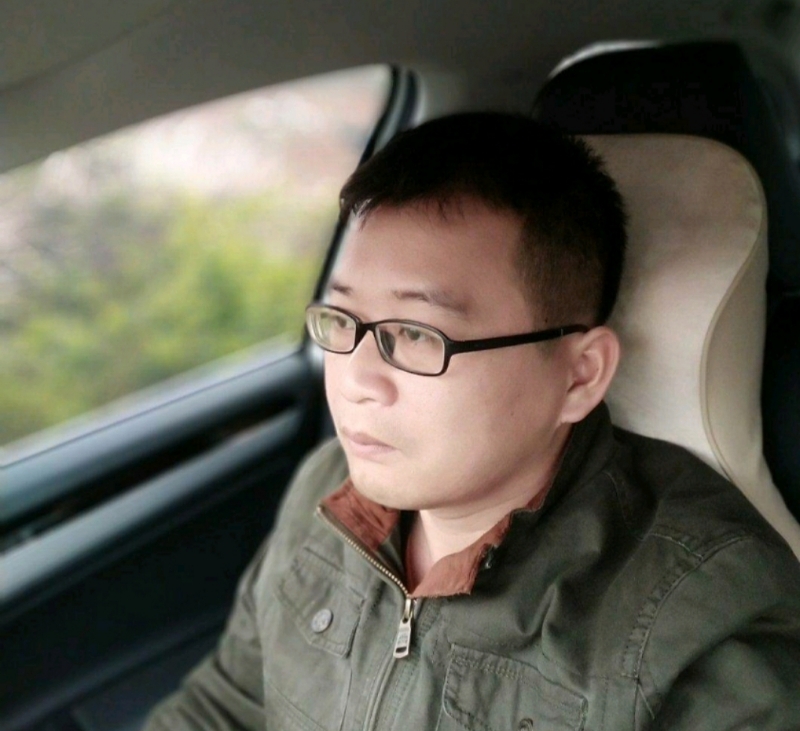 海风吹动你的心的第一张照片--邵阳相亲服务中心