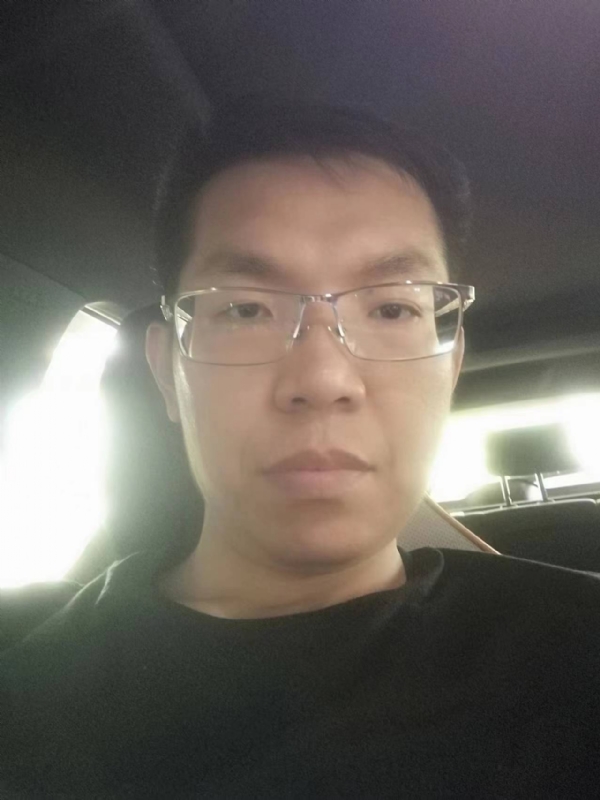 小黑包的第二张照片--邵阳相亲服务中心