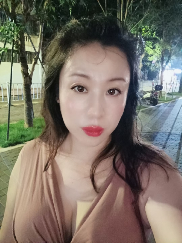 叶子青青的第一张照片--邵阳相亲服务中心