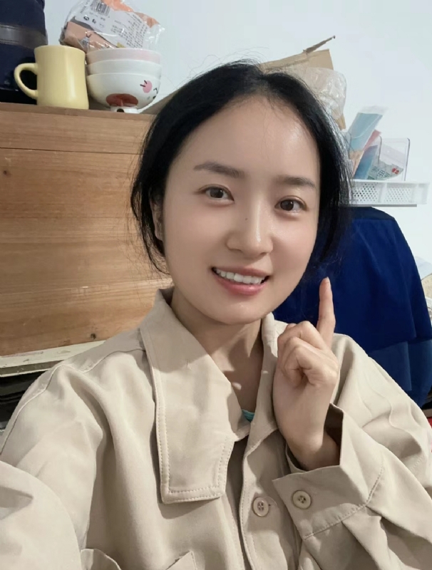 多喝热水的第一张照片--邵阳相亲服务中心