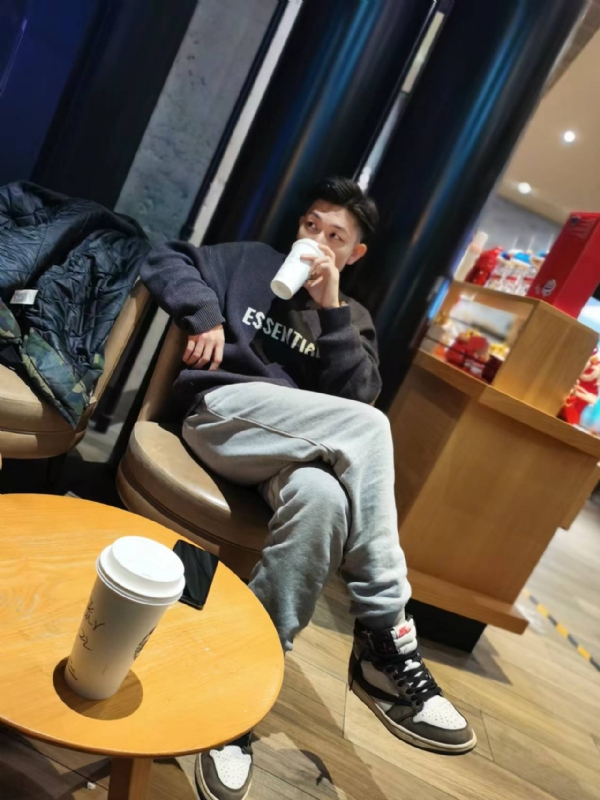 LAZY的第一张照片--邵阳相亲服务中心