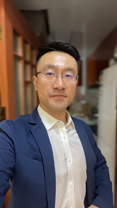 笑看人生的第一张照片--邵阳相亲服务中心
