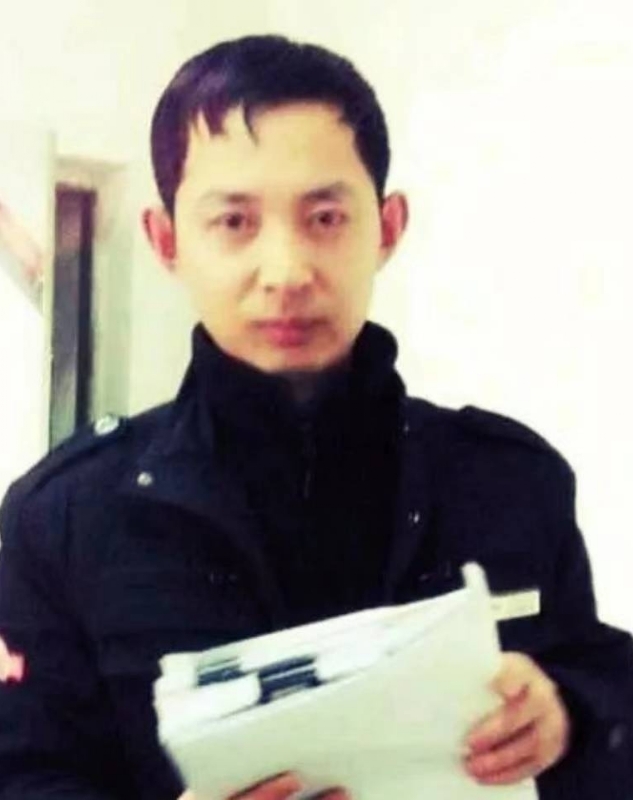 风雨中有你的第一张照片--邵阳相亲服务中心