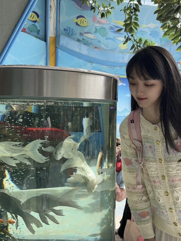 yiyi的第三张照片--邵阳相亲服务中心