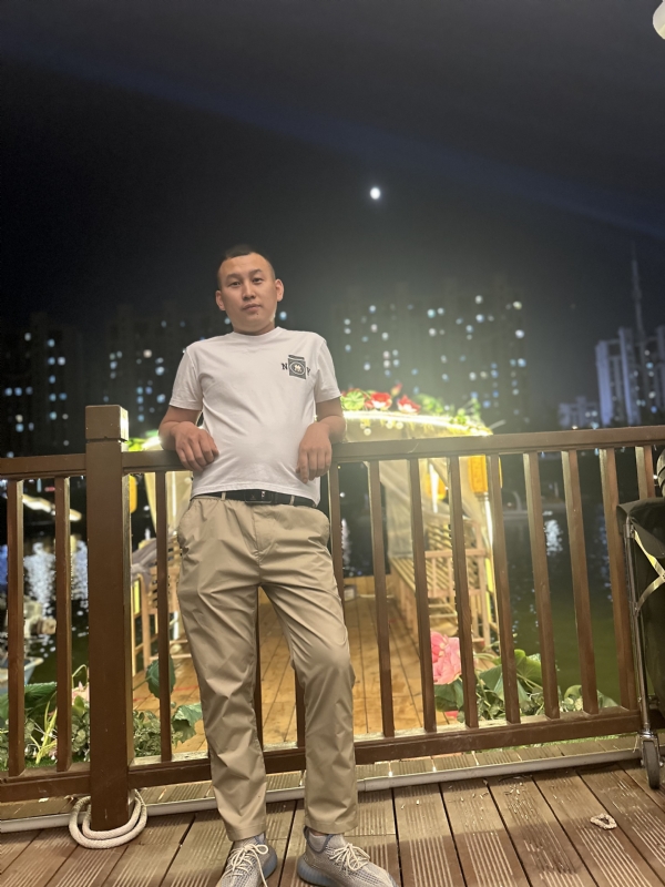 大超的第一张照片--邵阳相亲服务中心