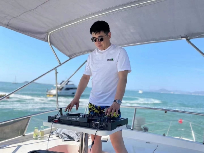 魔盒的第一张照片--邵阳相亲服务中心