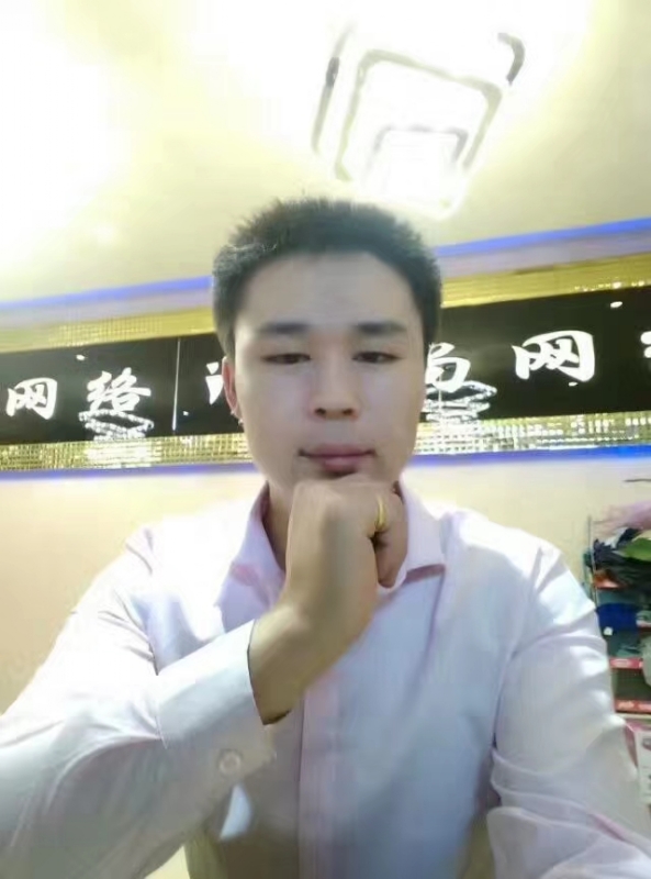 沉默寡言的第一张照片--邵阳相亲服务中心