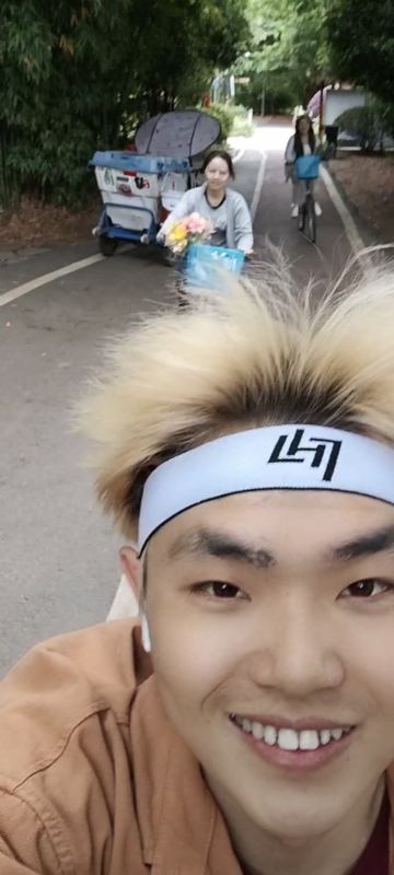 求安稳的第一张照片--邵阳相亲服务中心