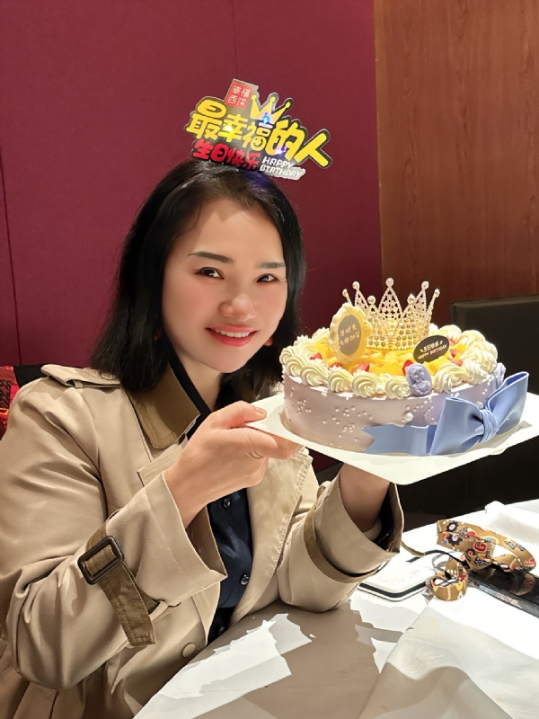 Apple的第一张照片--邵阳相亲服务中心