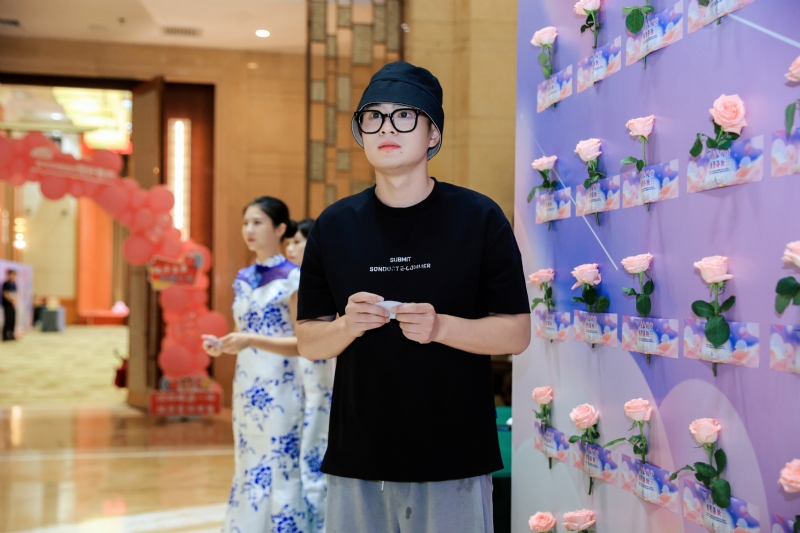 被驯服的象的第一张照片--邵阳相亲服务中心