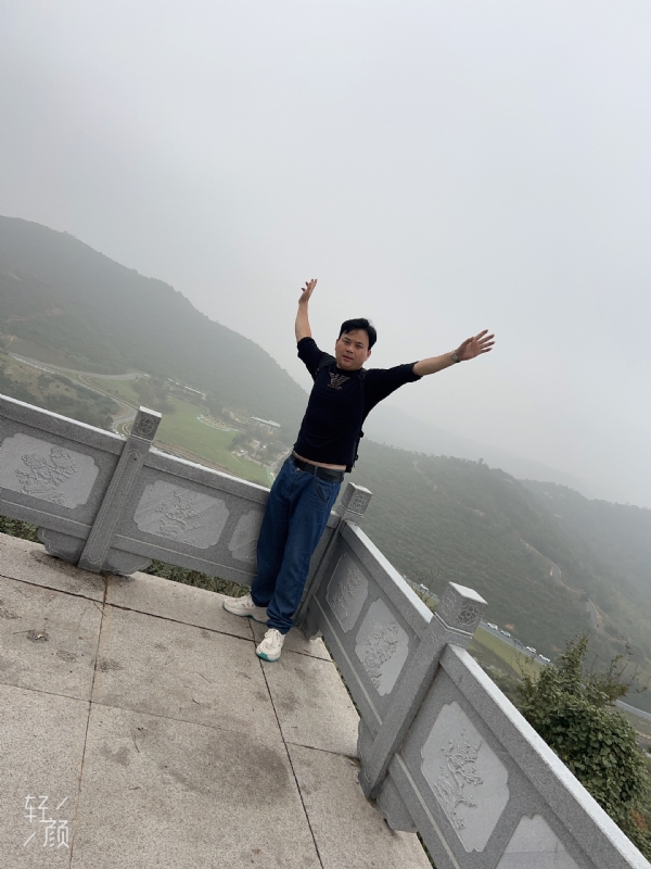 择一人白头偕老的第三张照片--邵阳相亲服务中心