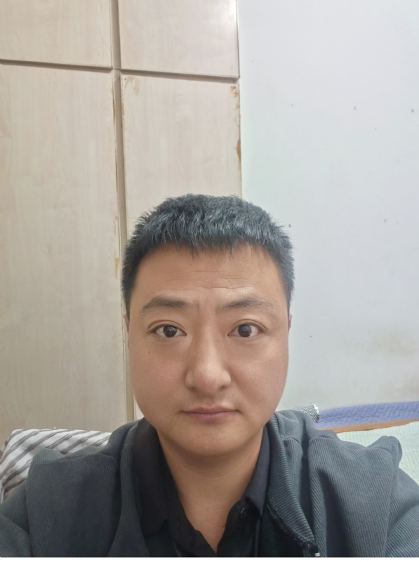 追爱大叔的第一张照片--邵阳相亲服务中心