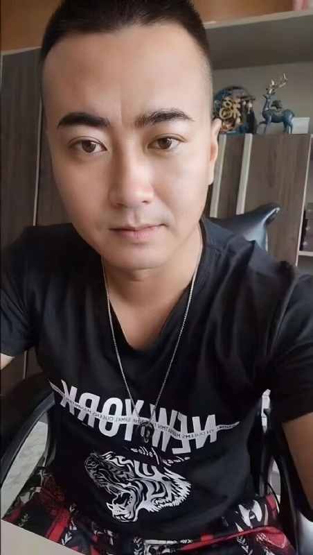 Luck耀的第一张照片--邵阳相亲服务中心